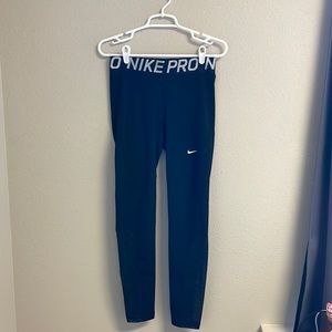 BLACK Nike Pro Leggings